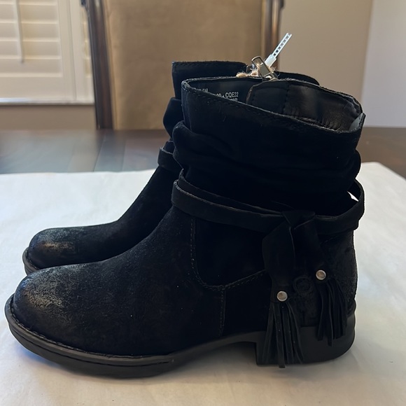 Born Kenya Bootie In Black Distressed - Picture 4 of 14